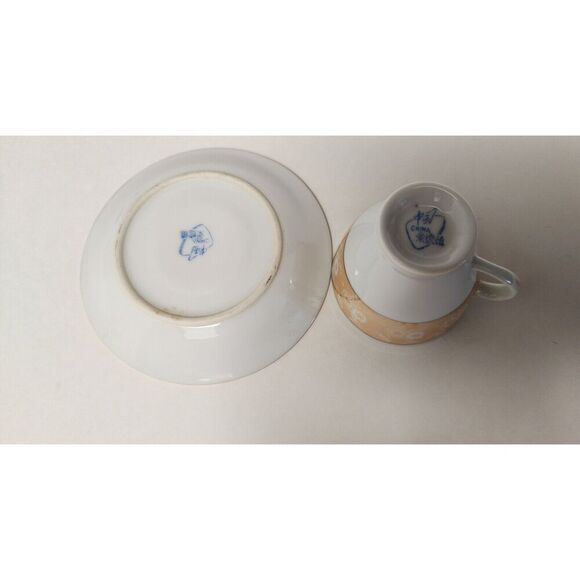 FOOTED MINITURE TEACUP AND SAUCER SET YELLOW W/ GOLD TRIM - Picture 4 of 4